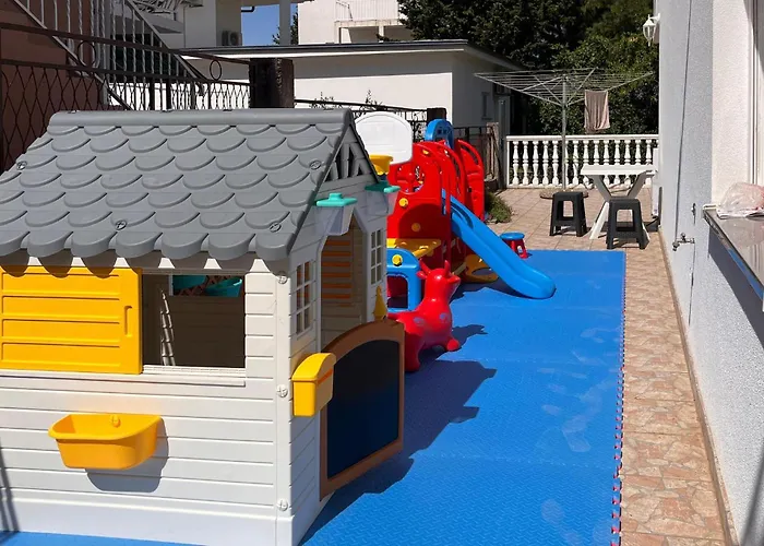 Karin Oasis 2 Gornji Karin