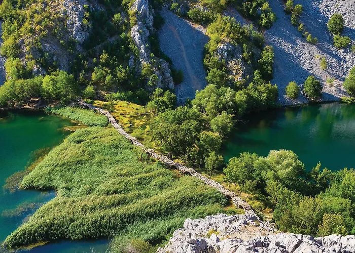 Karin Oasis 2 Горни-Карин